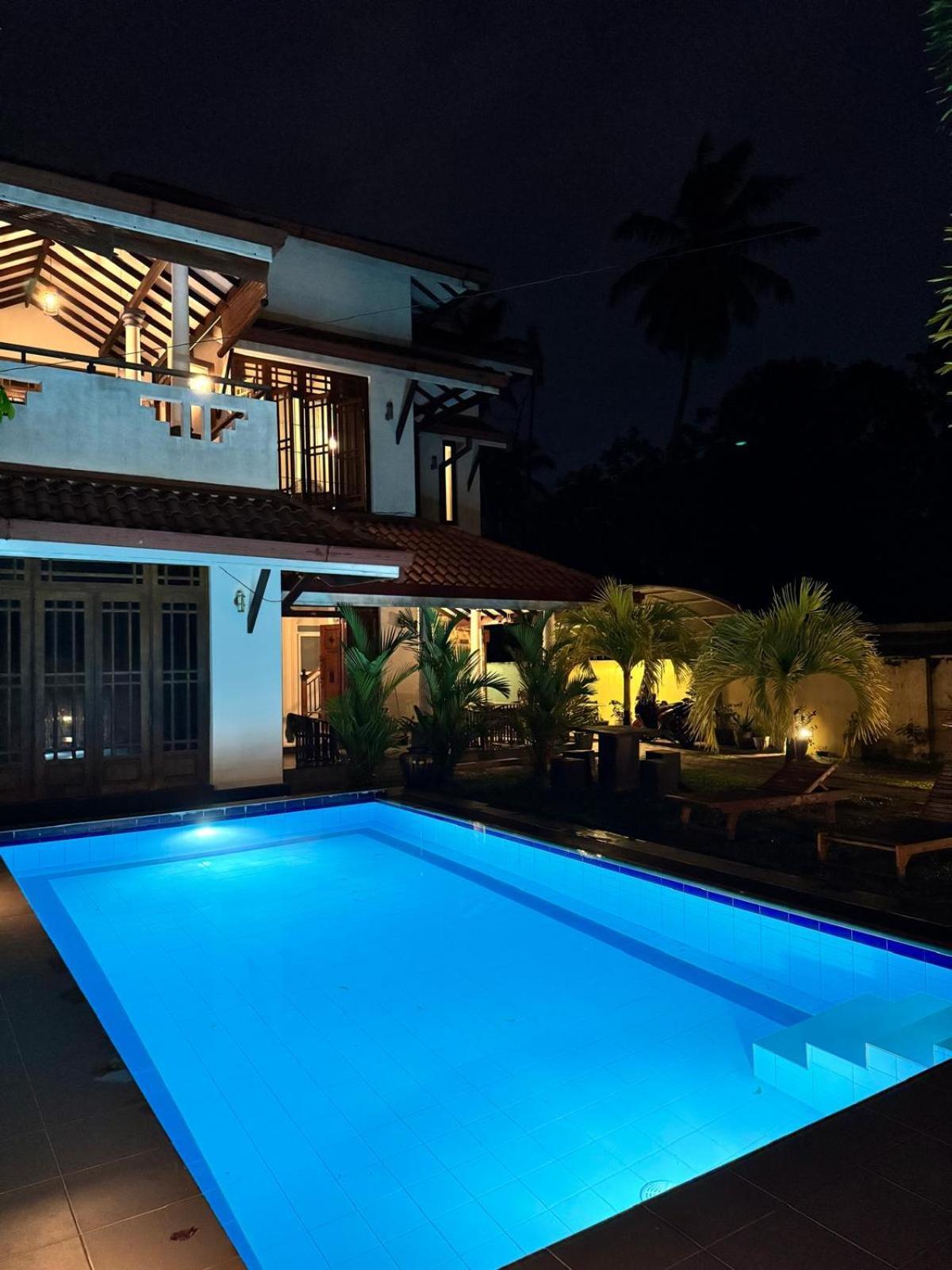Grand Royal Villa Negombo Exterior foto